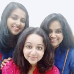 Chandra Lakshman Instagram - My girls 😍😘 @swapna.treasa @niyarenjith #moongirl #bffs Kochi, India