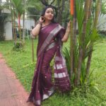 Chandra Lakshman Instagram - 🤍 Kerala Piravi Ashamsakal Pretty saree from @_clothingpallet #moongirl #swanthamsujata #suryatv #shootmode #sareesofinstagram #sareelove #picoftheday #sareeinfluencer #collaboration #nofilter Kochi, India