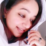 Chandra Lakshman Instagram - When you wear white its all the 'kannalane' feels💖🎶 #moongirl #favouritesong #kannalane #arrahman #maniratnam #selﬁe