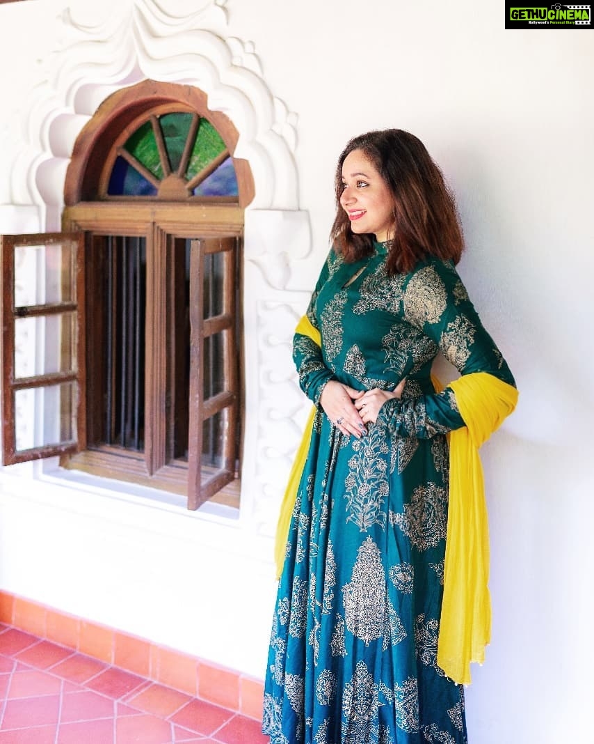 Chandra Lakshman Instagram - It has been a happy happy day! Thanks for all the lovely wishes.. Means a lot!! 😍 Shots by @narasimhaphotos Costume @limeroadcom Location @dakshinachitra_heritagemuseum #moongirl #abrandnewday #birthday #positivevibes #lifeisbeautiful #likeafestival #photoshoot