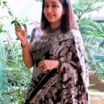 Chandra Lakshman Instagram – In my favourite attire..😍
#moongirl #sareelove #kalamkari #favouritecolour #ootd