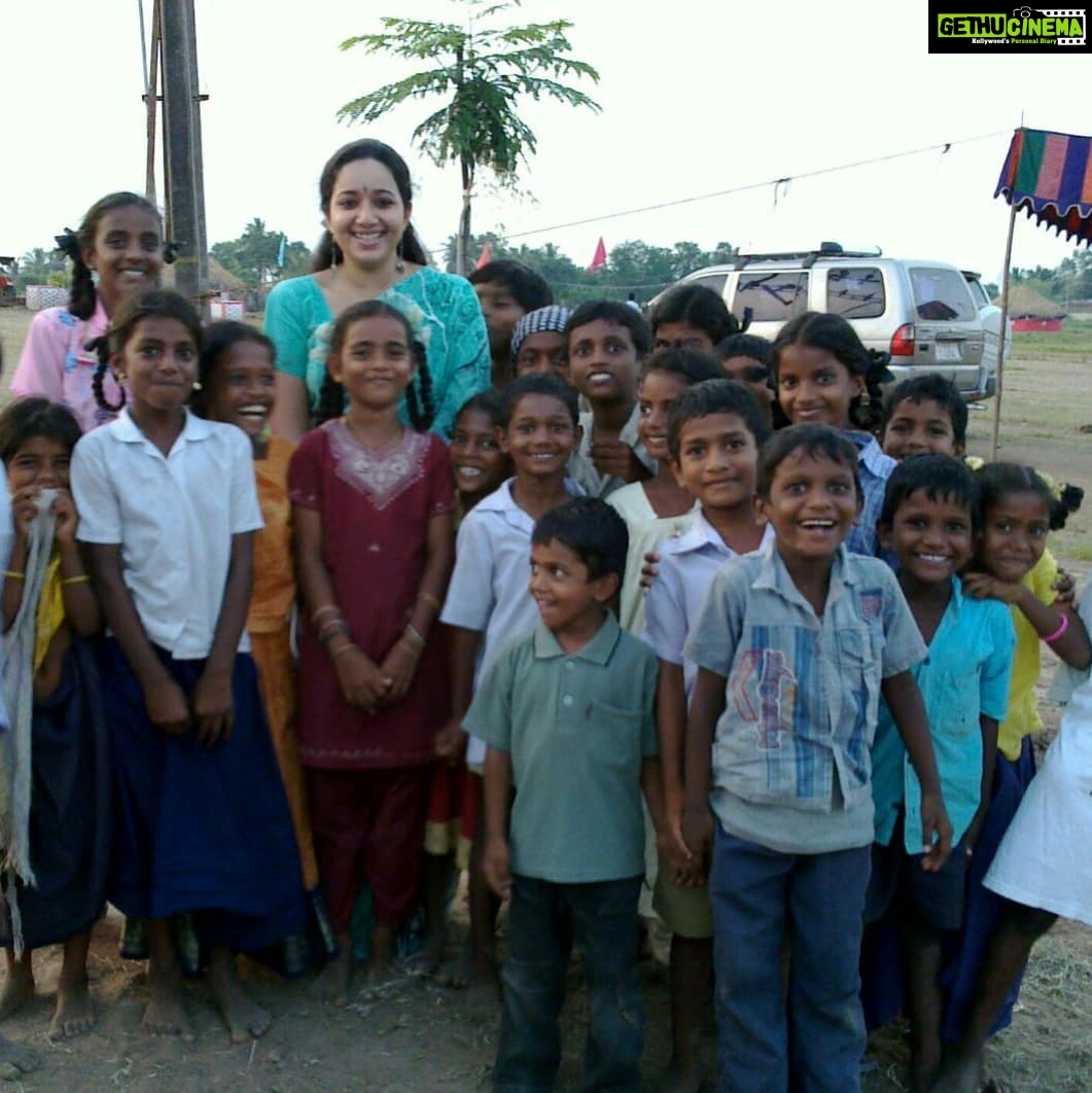 Chandra Lakshman Instagram - Happy Children's Day!! 😁😍 #moongirl #childrensday #futureofournation