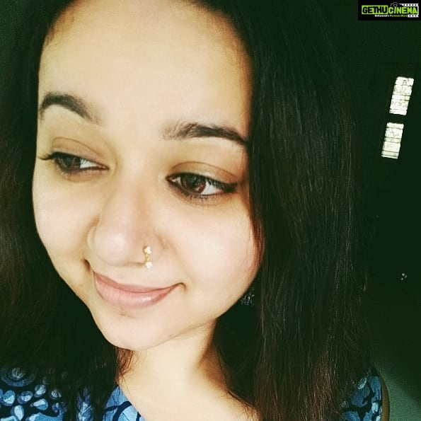 Chandra Lakshman Instagram - Happy day folks!!! #moongirl #itsabeautifulday #fridayvibes