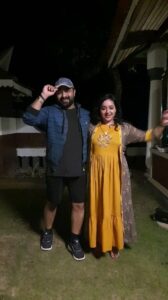 Chandra Lakshman Instagram - Very late in the trend but loving it.. With #achayan @tosh.christy #moongirl #justforlaughs #instareels #naattu Kanjippadom. കഞ്ഞിപ്പാടം