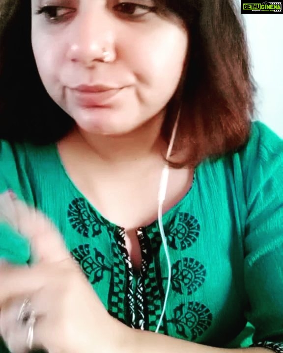 Chandra Lakshman Instagram - #moongirl #biggbossmalayalam #asianet #tiktokindia check out my 'once-on-a-while'😜 tiktok on @chandralakshman10 @asianet