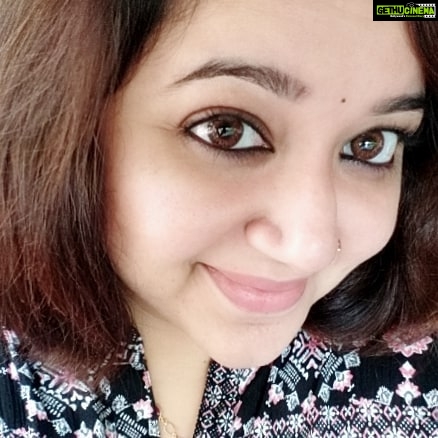 Chandra Lakshman Instagram - Its a beautiful day!! Happy week ahead folks!! 💖 #moongirl #abrandnewday #positivevibes #lifeisbeautiful