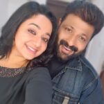 Chandra Lakshman Instagram – 🤍
@tosh.christy
@suryatv
@swanthamsujathaofficial

#moongirl #swanthamsujata #suryatv #aramaramkinnaramonsuryatv #shootmode #fun #instaselfie #potd #actor Kochi, India