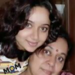 Chandra Lakshman Instagram - #moongirl #everydayismothersday #thelakshmans #heartofthehouse #amma