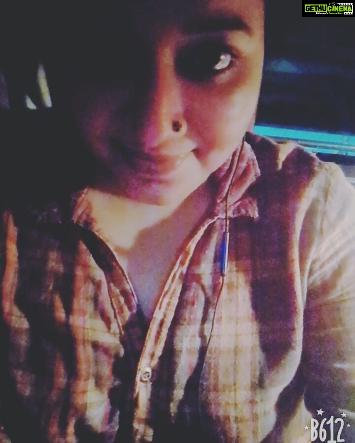 Chandra Lakshman Instagram - Moon song no3.. Rafi magic! #moongirl #mohammedrafi #instamusic #amateursinger #myloveformusic