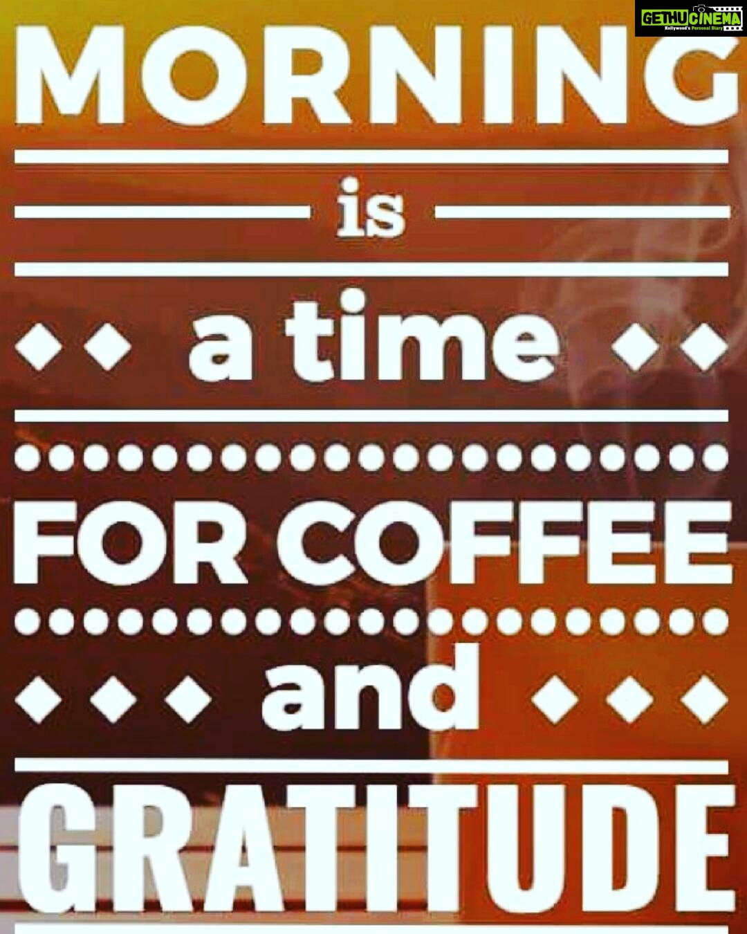 Chandra Lakshman Instagram - Happy Sunday morning!!🌄💟 #moongirl #sundayfunday #happymornings #gratitude #relaxedandcalm #awesomedayahead