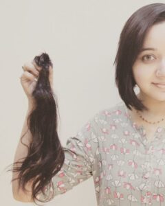 Chandra Lakshman Instagram - Chopped..Donated..Happy me..💟🎗️ #newme #hairforcancerwigs #positivevibes #pinkambassador #doingmybit @whatawink