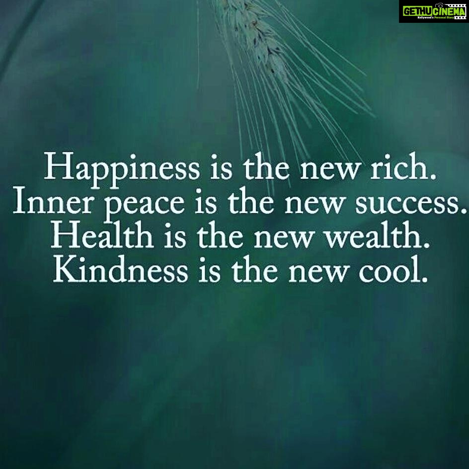 Chandra Lakshman Instagram - Happy day ahead folks!!😃
