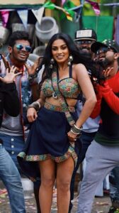 Chandrika Ravi Instagram - Silukku Pola Vanthu Ninna
Ponnu Neeyadi