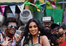 Chandrika Ravi Instagram - Silukku Pola Vanthu Ninna Ponnu Neeyadi Chennai, India