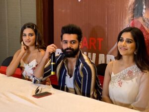 Charmy Kaur Instagram - ‪Thank u Vijaywada for amazing response for #iSmartShankar .. ‬ ‪Next stop GUNTUR #ismart team coming to u guys now 😘😘‬ ‪#iSmartShankarOnJuly18th ‬ @ram_pothineni @purijagannadh @puriconnects @nidhhiagerwal @nabhanatesh @satyadevoffl #pcfilm