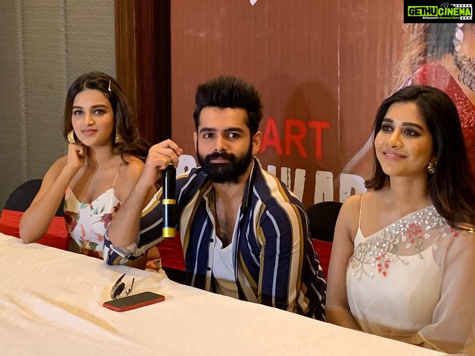 Charmy Kaur Instagram - Thank u Vijaywada for amazing response for #iSmartShankar .. Next stop GUNTUR #ismart team coming to u guys now 😘😘 #iSmartShankarOnJuly18th @ram_pothineni @purijagannadh @puriconnects @nidhhiagerwal @nabhanatesh @satyadevoffl #pcfilm
