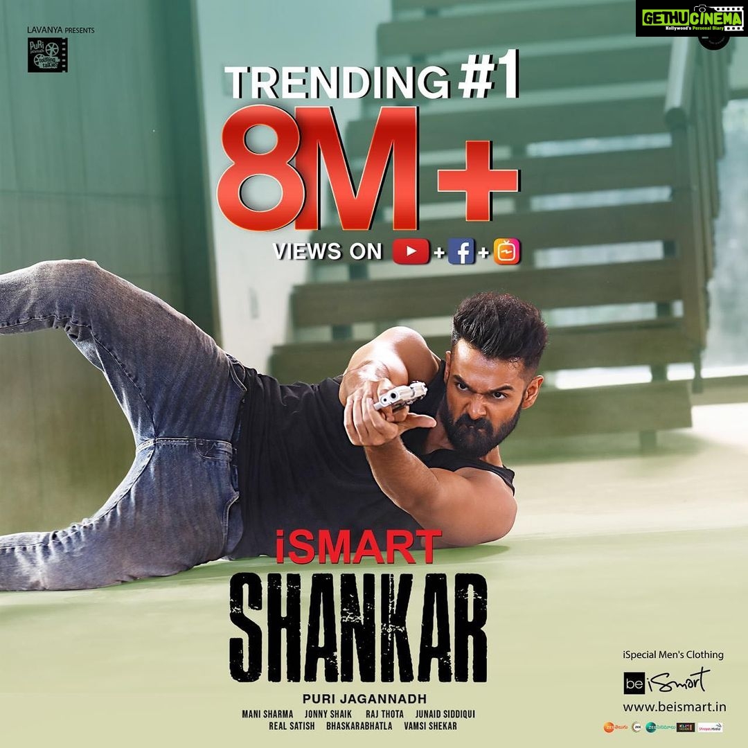 Charmy Kaur Instagram - π₯³π₯³π₯³π₯³π₯³ ππ»ππ»π₯°π€© Love u guyssssssssss ππππ #ismartshankartrailer Link in bio ππ» @purijagannadh @ram_pothineni @puriconnects @nabhanatesh @nidhhiagerwal @satyadevoffl #pcfilm #ismartshankar