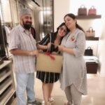 Charmy Kaur Instagram - Thank u my dearest mom n dad for such amazing bday presents 🎁👜👓👠 U surely know Wat ur daughter likes 😉 #presents #gifts #family 🥰