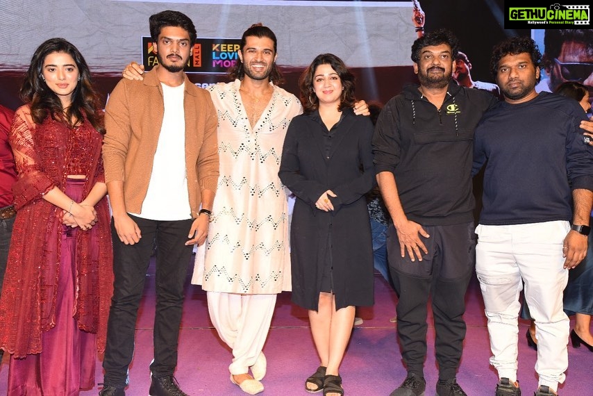 Charmy Kaur Instagram - Thanks to all the Warangal People, media friends, respected Police dept, @shreyasgroup & Hon'ble minster Dayakar Rao garu for the cooperation. Love you @TheDeverakonda for being our Guest of Honour and making #Romantic event a super special one for us✨ ur speech made us all so emotional ❤️ #RomanticOnOCT29th