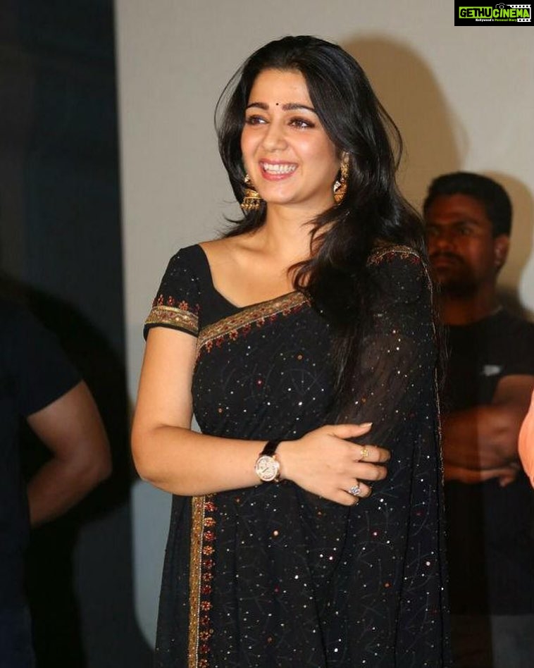 Charmy Kaur Instagram - #Peace begins with a #smile 😊