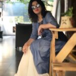 Charmy Kaur Instagram - Keep it plain simple n cool 😎 #happybaisakhi #happysriramanavami 😘