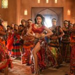 Charmy Kaur Instagram - Stunner @nidhhiagerwal in #ismartshankar #dimaakkharab song .. 💃🏻 @purijagannadh @ram_pothineni @puriconnects #PCfilm ❣️ Hyderabad