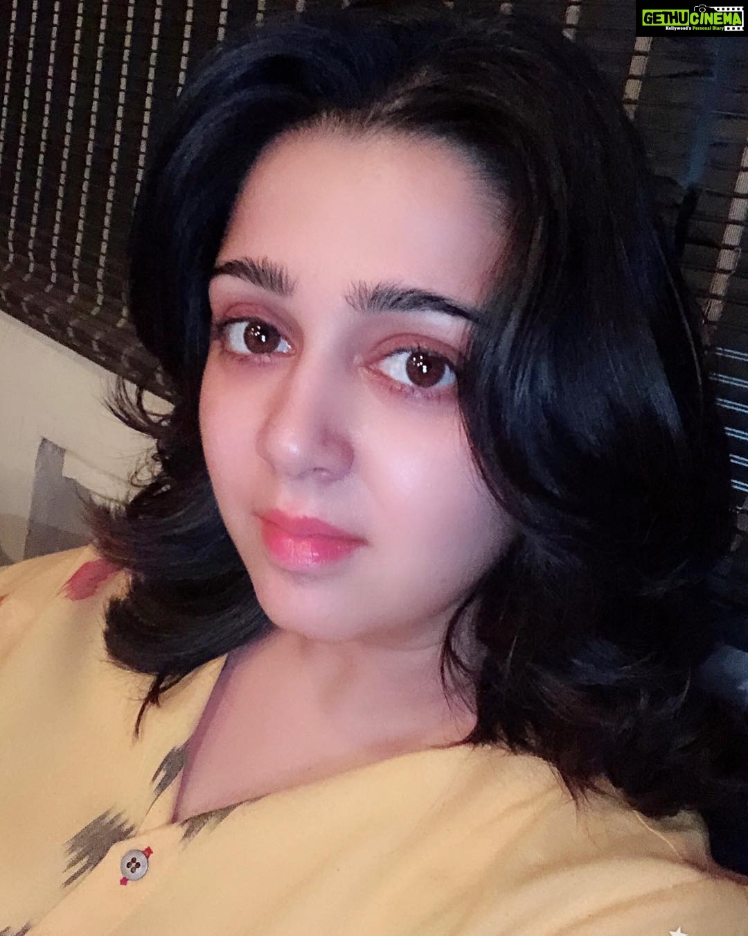 Charmy Kaur Instagram - My strength my team @puriconnects #PCfamily .. we kick start a massive schedule of #ismartshankar from tomorrow.. #nervous #excited #confident #happy 😍