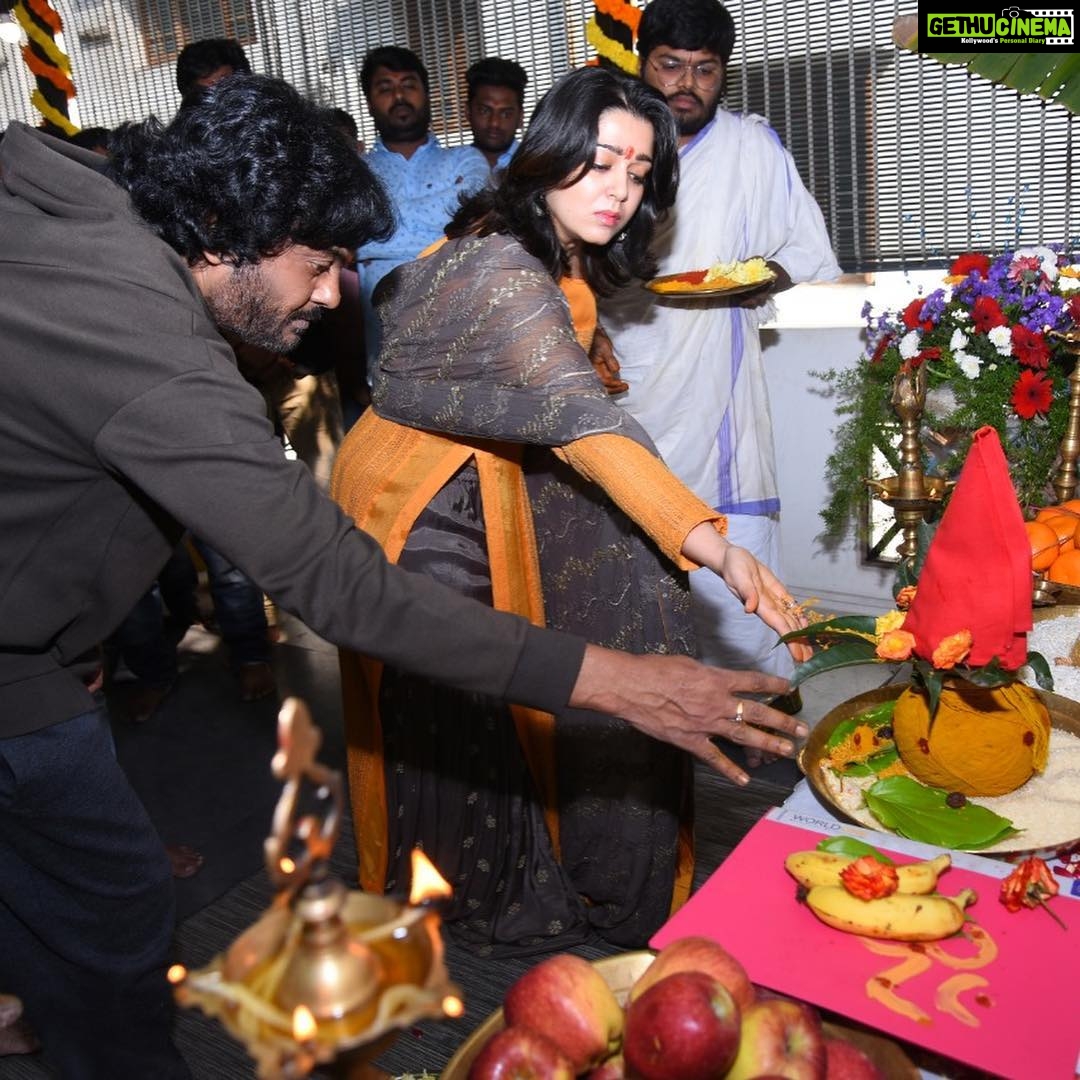 Charmy Kaur Instagram - To new beginnings #ismartshankar muhurutam.. 😍😍😍 @purijagannadh @ram_pothineni @puriconnects #PCfilm Puri Connects