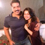 Charmy Kaur Instagram - With the real life hero 😍 he n his life stories r soooo inspiring .. #fanmoment 😍can’t get over u #DayaNayak #encounterspecialist #aboutlastnight