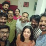 Charmy Kaur Instagram - #memories #peddavamsygaru #jayalalitha 😍 @purijagannadh @anil.paduri @poetbb n friends like family 🤗 #PC #family @puriconnects