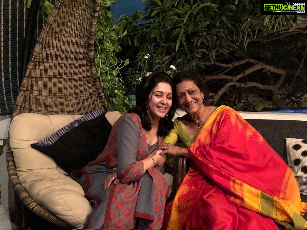 Charmy Kaur Instagram - with the most energetic n rebellious #RamaPrabha garu .. can’t stop chatting n laughing with her 😍