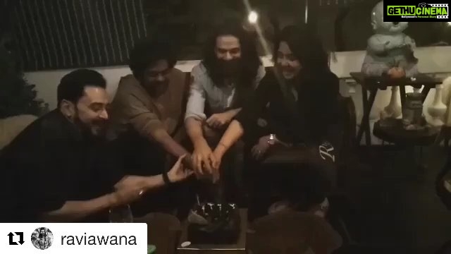 Charmy Kaur Instagram - U will rock ππ»π€ #PCboy #Repost @raviawana with @get_repost γ»γ»γ» Getting the most wonderful gesture one can get from the most down to earth and every one's favourite persons and my mentors @purijagannadh Sir and @charmmekaur Mamπππ...Thankyou for all your wishes and supportπ..May your next flick "Mehbooba'' be a blockbuster hitπ ..Thankyou everyone for all your love and especially @puriconnects @manirajpadigomula Bro @karthik_peruru ππ #gratitude #gladragsmrindia π