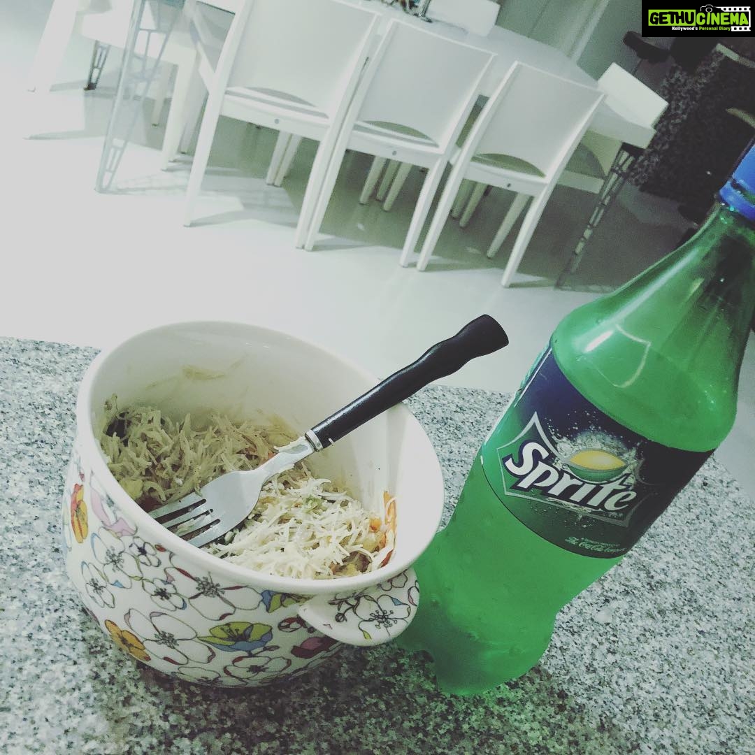Charmy Kaur Instagram - Midnight noodles n @sprite 😋 #bestcombo 😋 #gudnite guys