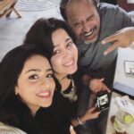 Charmy Kaur Instagram - Positive vibes 😍 #sunday #funday @jayanthparanji #bestie n @musskansethi9 #babygirl 😘