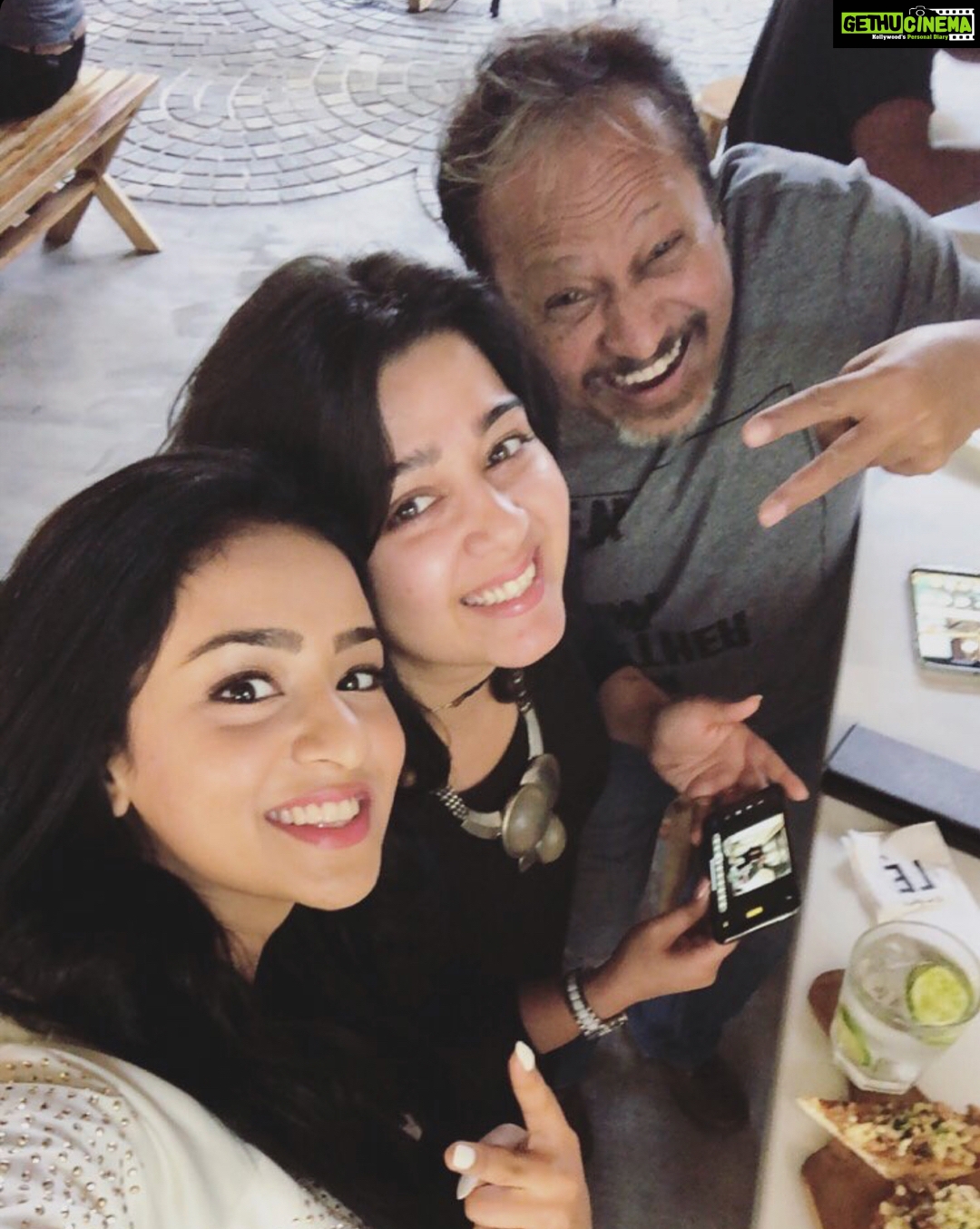 Charmy Kaur Instagram - Positive vibes 😍 #sunday #funday @jayanthparanji #bestie n @musskansethi9 #babygirl 😘