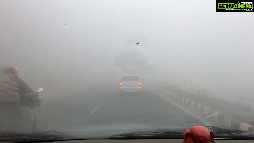 Charmy Kaur Instagram - On our way to patiala for #Mehbooba ‘s shoot , n totally covered with #Smog .. it looks beautiful but it’s very dangerous.. hope we all have a safe shoot .. #PCfilm ❤️ @purijagannadh @puriconnects @actorakashpuri @iamnehashetty @vishureddy_ @thefilmmehbooba @jonnytheanimator @junior.editor @sandychow44 ❤️