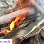 Charmy Kaur Instagram - Yessss it’s freezing but beautiful 😍 having fun at shoot 😍 #lovemyboy #PCfilm ❤️ #Repost @puriconnects (@get_repost) ・・・ Early morning on the sets of #Mehbooba ❤️ shooting by the freezing❄️ river side in Himachal #PcFilm #puriconnects #shootdiaries🎥 #Winter #Freezing #Snow #Rohtangpass @purijagannadh @charmmekaur @actorakashpuri @thefilmmehbooba @vishureddy_ @vishnu_sarma @sandychow44 @jonnytheanimator