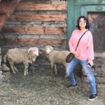 Charmy Kaur Instagram - ‪Meet my new friends 😍😍😍 chooo cute 😘😘😘 #himachal #Mehbooba #shootlife ❤️ @thefilmmehbooba