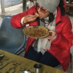 Charmy Kaur Instagram - N here it arrives 😋😋😋😋 hot hot aalo ka paratha in freezing cold of Himachal 😋 #localdhaba #mehbooba ❤️ #PCfilm #shootlife #happyme 💃🏻💃🏻 @purijagannadh @puriconnects @thefilmmehbooba @actorakashpuri @jonnytheanimator @vishnu_sarma @sandychow44 @iamnehashetty