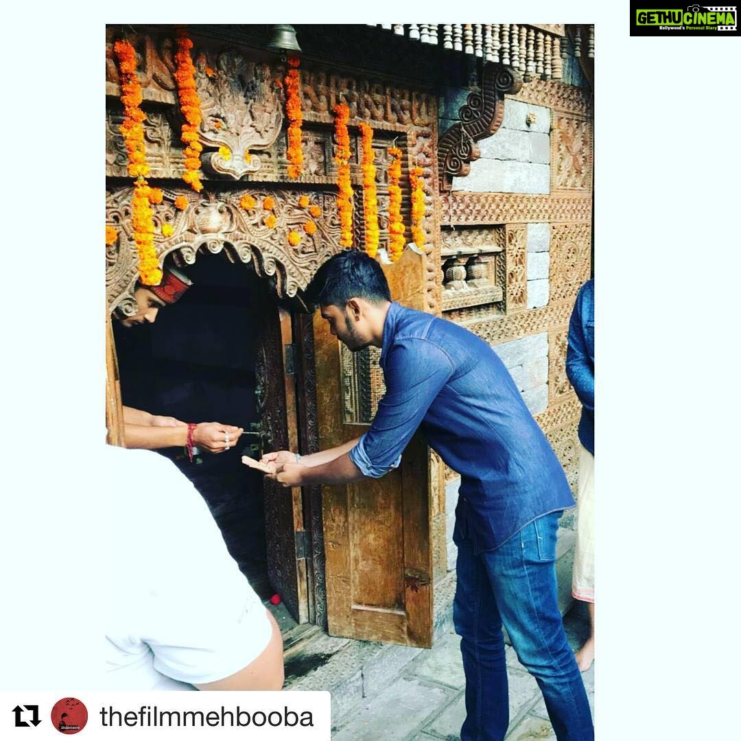 Charmy Kaur Instagram - ❤️❤️❤️ #Repost @thefilmmehbooba (@get_repost) ・・・ We are blessed that Balakrishna garu took personal care and advised us a good Muhurutam.☺️ #Mehbooba #PCFilm @PuriConnects @purijagannadh @actorakashpuri @iamnehashetty @charmmekaur @sandychow44