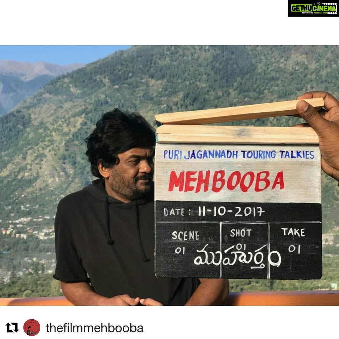 Charmy Kaur Instagram - ❤️❤️❤️ #Repost @thefilmmehbooba (@get_repost) ・・・ Happy to share that we kick-start our shoot in Himachal Pradesh, Muhurutam shot was taken at 8:20 Am Today. #Mehbooba #PCFilm @puriconnects @charmmekaur @purijagannadh @iamnehashetty @actorakashpuri @sandychow44