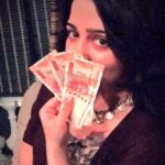 Charmy Kaur Instagram – New ₹200 notes 😍 #PaisaVasool begins 😁💃