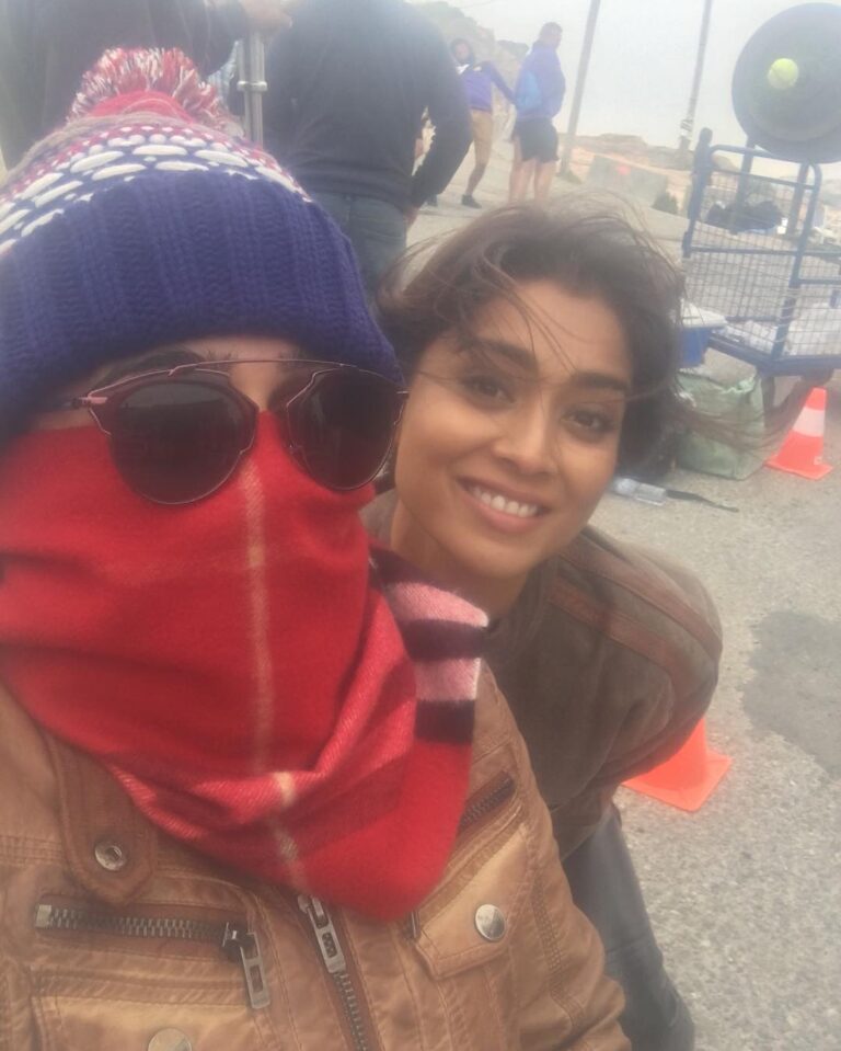 Charmy Kaur Instagram - Freezing to death 🤦🏼‍♀️ wonder how @shriya_saran1109 is surviving without the monkey cap 🤷‍♀️#portugal @purijagannadh #BhavyaCreations #NBK101 #PCfilm #PuriConnects @puriconnects