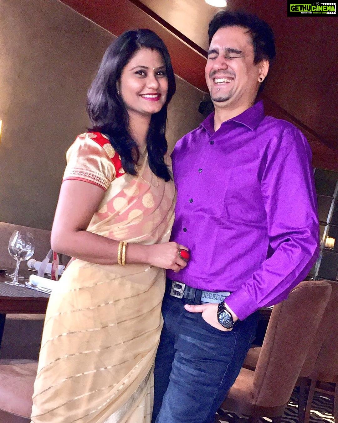 Charmy Kaur Instagram - Ya yaaaaa I know it's ur anniversary too @mithimax both too look good 😛😛😛 #HappyAnniversary