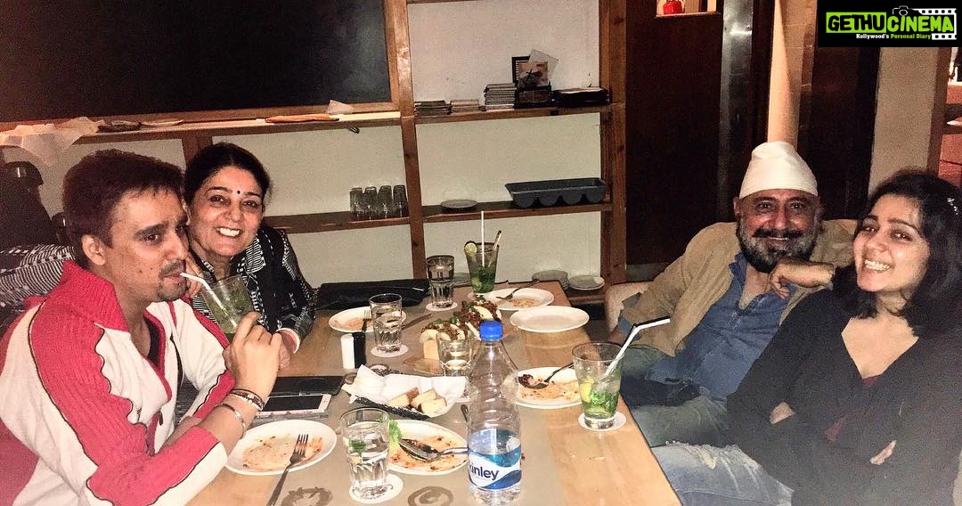 Charmy Kaur Instagram - #dinner #family 🍗🌮🍤🥘