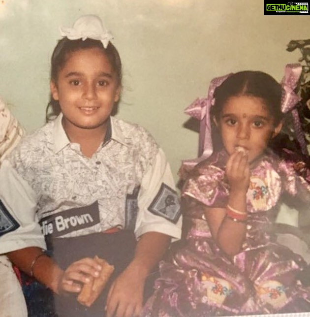 Charmy Kaur Instagram - Ha ha haaaaaaaa .. n I can't stop laughing looking at ladduuu @mithimax 😂😂 n yes of course my big size head ribbons 😂😂😂