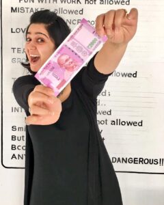 Charmy Kaur Instagram - Look wats in my hand 😂😂😂😂