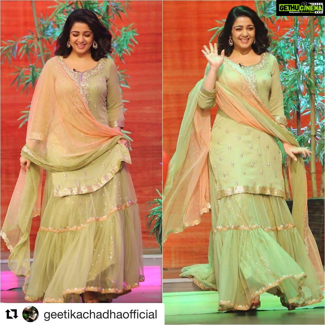 Charmy Kaur Instagram - #Repost @geetikachadhaofficial with @repostapp ・・・ @charmmekaur sparkling in @gbtbetrue and @bhumikagrover! #pstellove #memusaitham #day2 #styledbygeetika