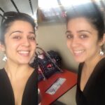 Charmy Kaur Instagram - ✈️✈️✈️ mumbai meri Jaan 😍😍