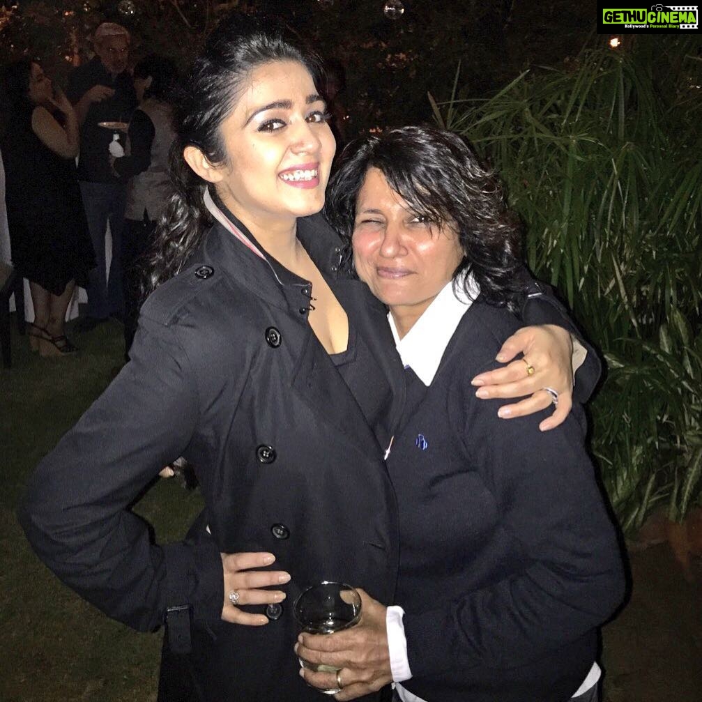Charmy Kaur Instagram - Vit my bestieeee 😘😘